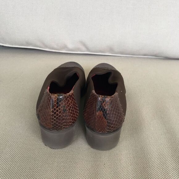 Donald J. Pliner Women's Brown shoes - Picture 2 of 7